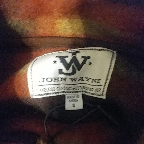 John Wayne Wooly Fleece Pull Over - Picture 6 of 8